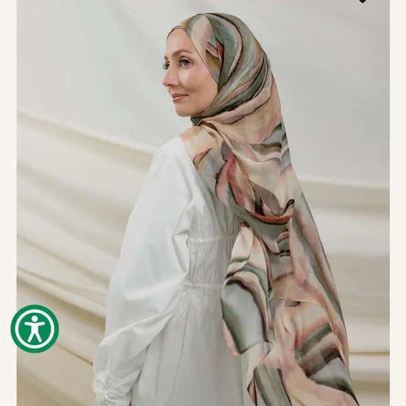 Vela, Jeweled Sediment Hijab - Picture 1 of 2